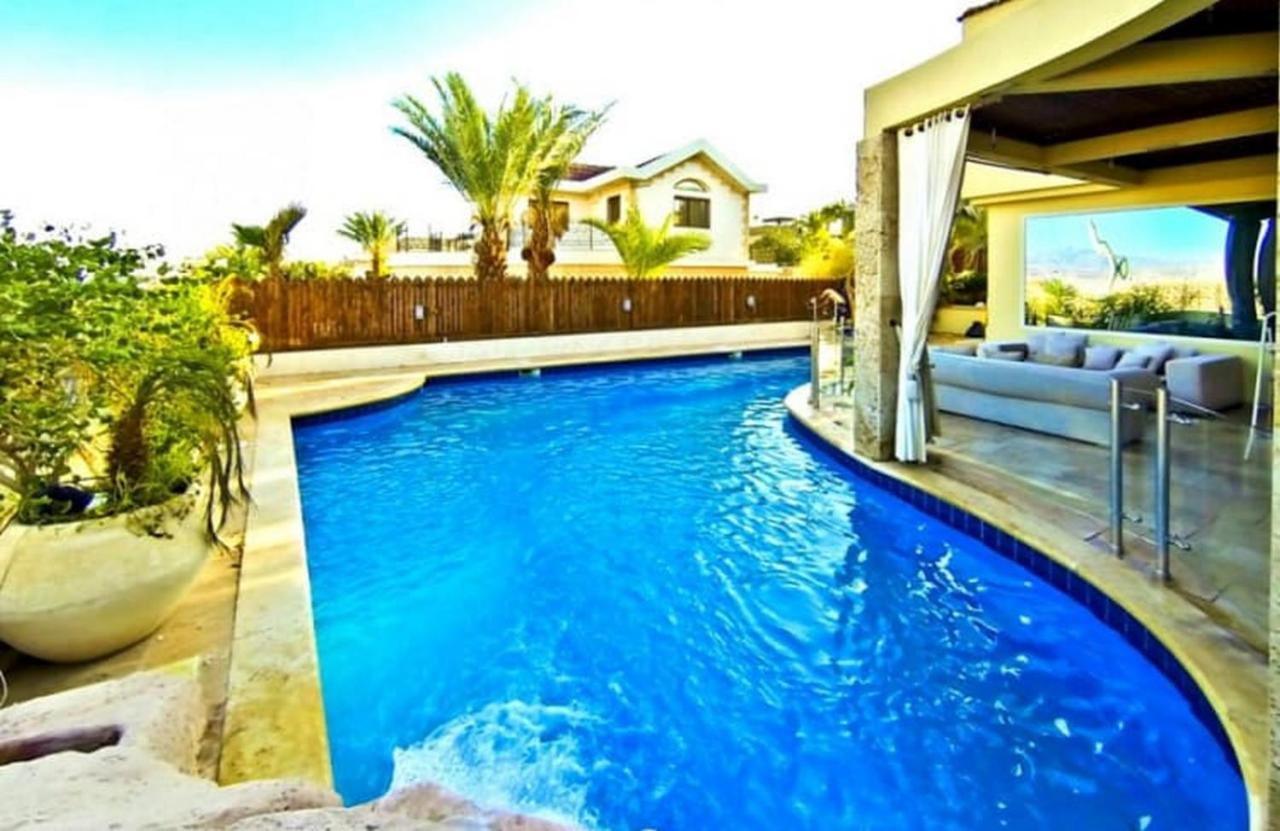 Villa Family Eilat With Heated Pool Exterior photo