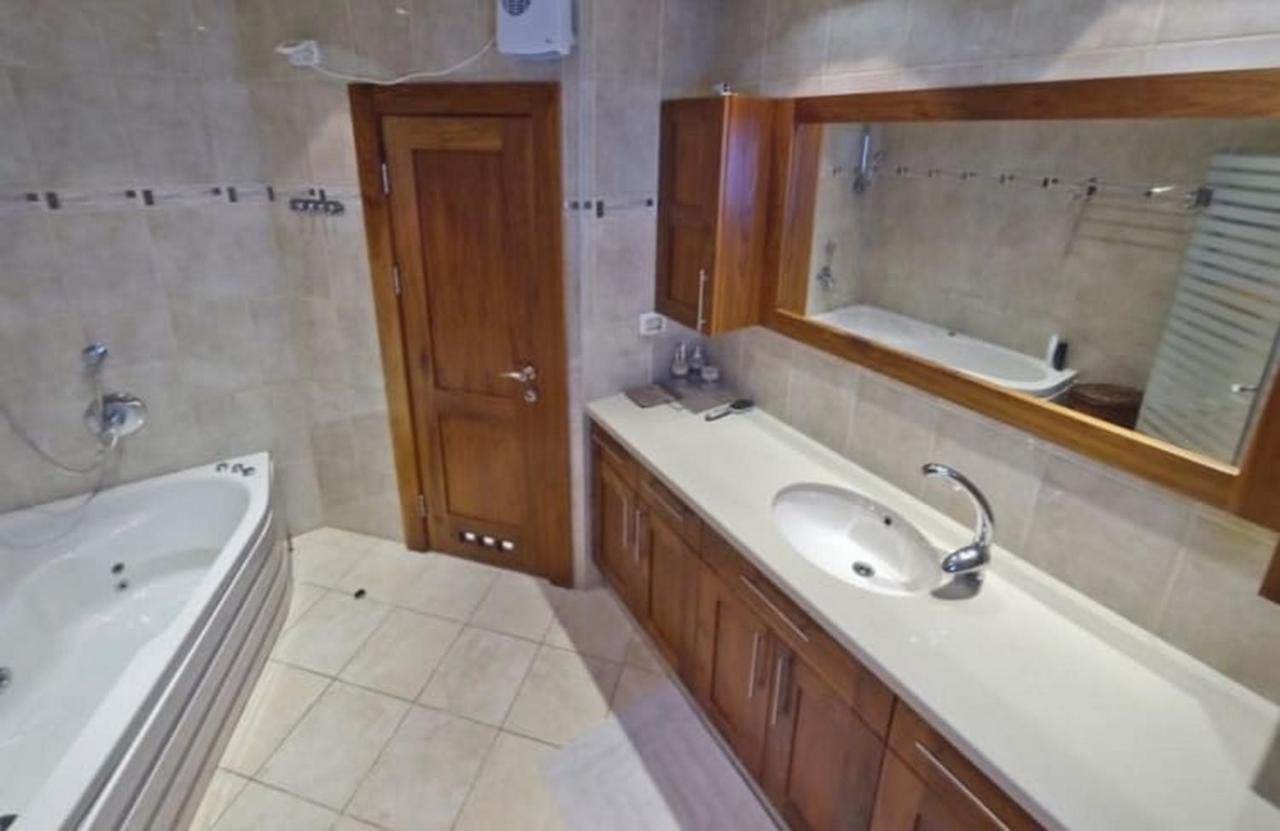 Villa Family Eilat With Heated Pool Exterior photo